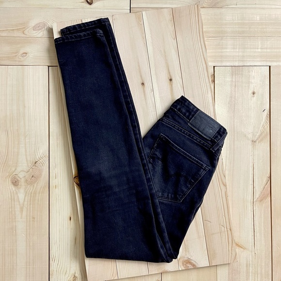 Levi’s 811 Curvy Skinny Jean In Black Discontinued - Picture 15 of 16